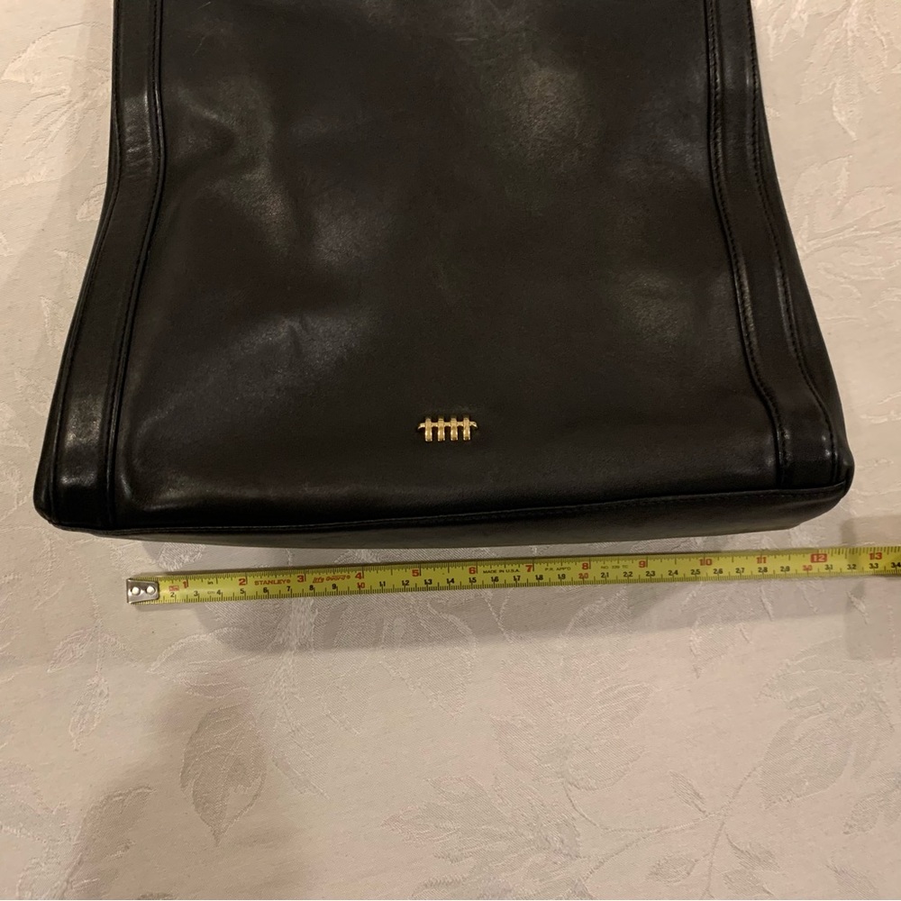 Hamilton Hodge Handbag - Picture 14 of 14